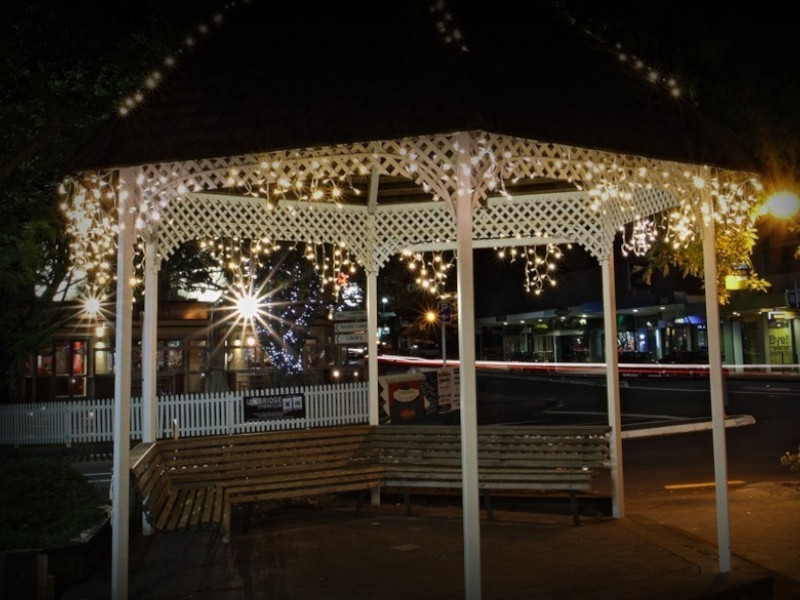 PW/WW fairy lights decoration on pergola